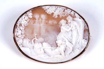 Lot 45 - A Victorian shell cameo brooch depicting a scene from the mythological story of Leda and the Swan