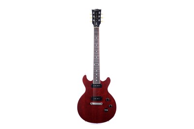 Lot 185 - A Gibson Les Paul 100 Junior