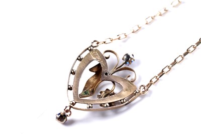 Lot 19 - An Edwardian Aesthetic Movement lavalier necklace