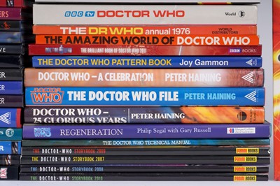 Lot 287 - A collection of Doctor Who annuals and related publications