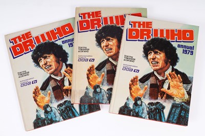 Lot 285 - A collection of Doctor Who Annuals