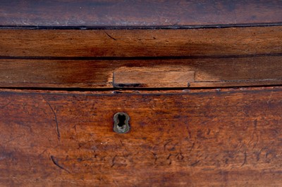 Lot 52 - A George III bowfront mahogany chest of drawers