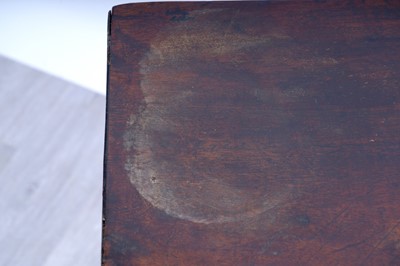Lot 52 - A George III bowfront mahogany chest of drawers