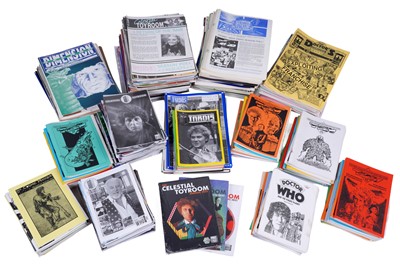 Lot A collection of Doctor Who magazines and fanzines