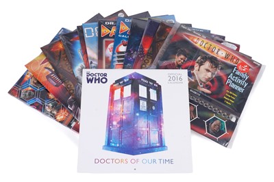 Lot 291 - A collection of Doctor Who printed material
