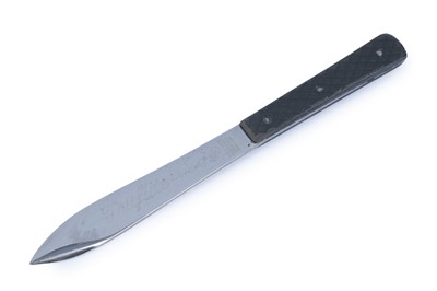 Lot 494 - Three knives