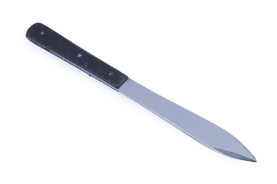 Lot 494 - Three knives
