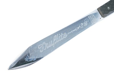 Lot 494 - Three knives
