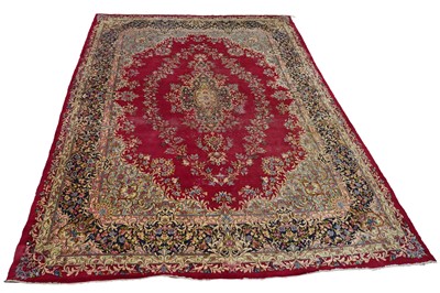 Lot 81 - A large modern Kashan-style carpet