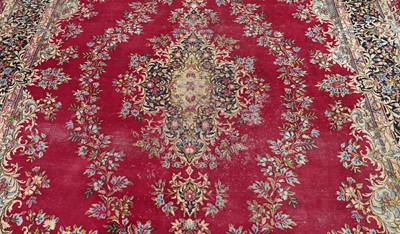 Lot 81 - A large modern Kashan-style carpet