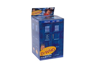 Lot 229 - A collection of Doctor Who figures and models