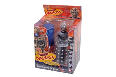 Lot 229 - A collection of Doctor Who figures and models