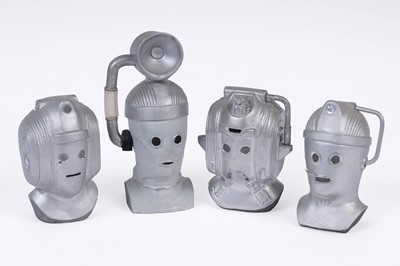 Lot 260 - A collection of Doctor Who figurines