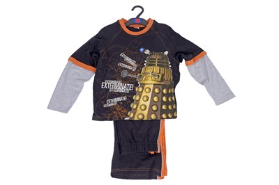 Lot 258 - A collection of Dr Who clothing