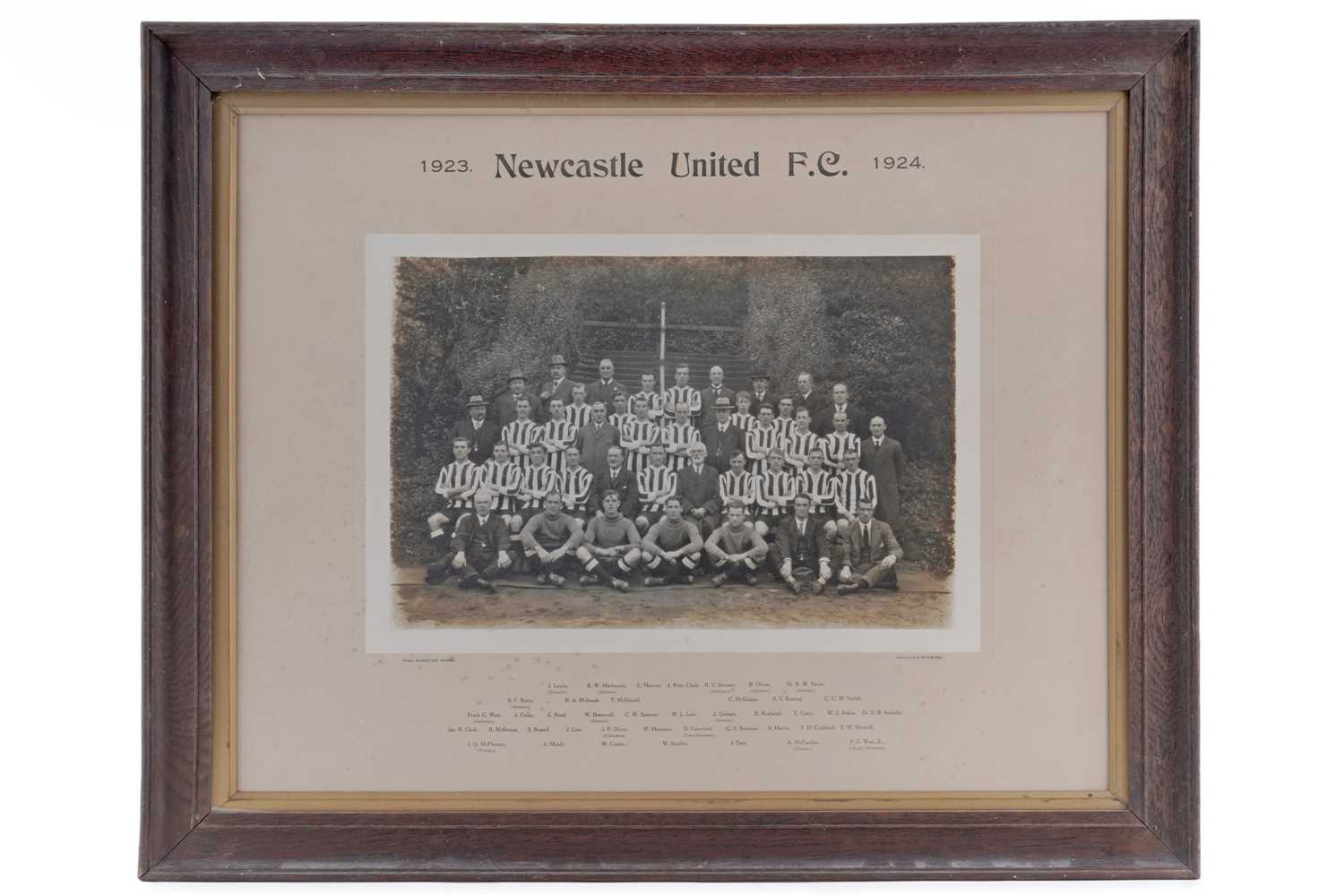 Lot 401 - Newcastle United F.C. 1923 – 1924 season squad photograph