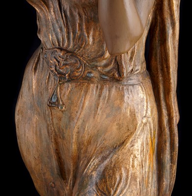 Lot 458 - A Goldscheider Art Nouveau figure