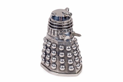 Lot 256 - A collection of Doctor Who cufflinks, keyrings, wallets, watches, and others