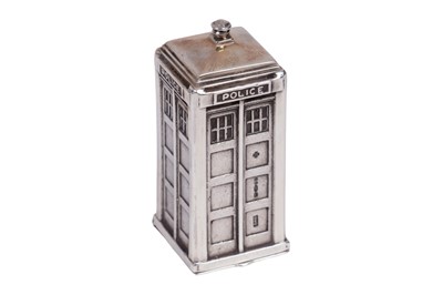 Lot 256 - A collection of Doctor Who cufflinks, keyrings, wallets, watches, and others