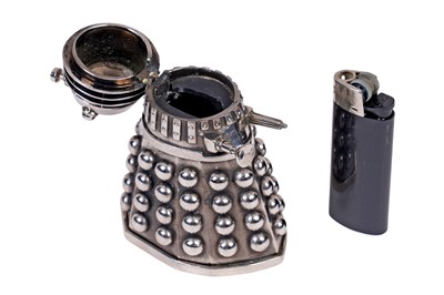 Lot 256 - A collection of Doctor Who cufflinks, keyrings, wallets, watches, and others
