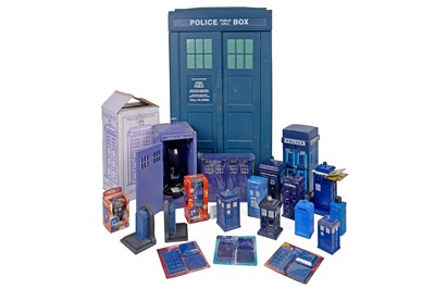 Lot 266 - A Doctor Who Tardis DVD cabinet; and other Tardis collectables