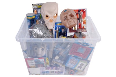Lot 219 - A large collection of Doctor Who items