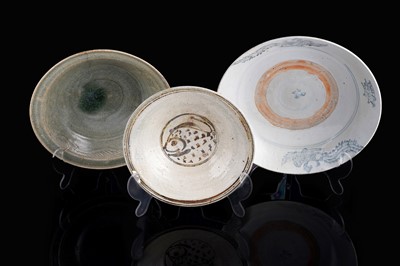 Lot 303 - A Swatow dish; and two Thai dishes