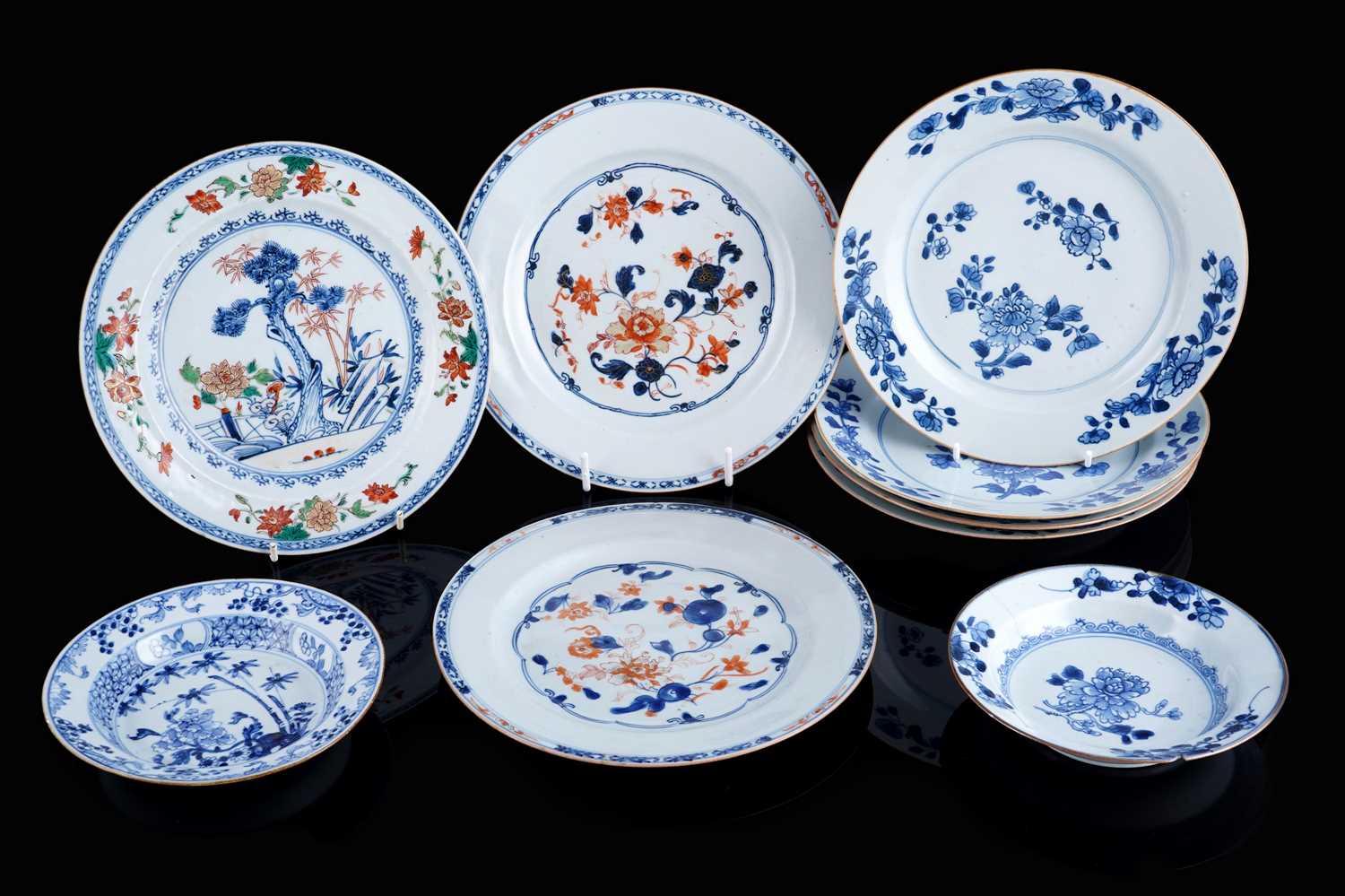 Lot 339 - Chinese export plates