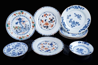 Lot 339 - Chinese export plates
