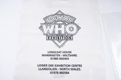 Lot 263 - A collection of Doctor Who Records, greetings cards, sweet cards and photographs