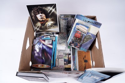 Lot 263 - A collection of Doctor Who Records, greetings cards, sweet cards and photographs