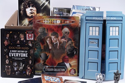 Lot 263 - A collection of Doctor Who Records, greetings cards, sweet cards and photographs