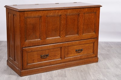 Lot 57 - A late 19th-Century oak mule chest