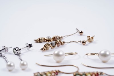 Lot 86 - Contemporary gemstone pendant earrings