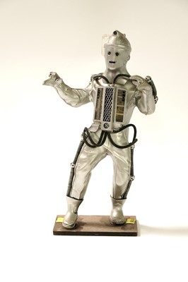Lot 250 - A Tomb of the Cybermen statuette