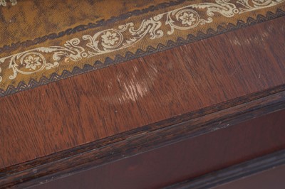 Lot 11 - A Georgian-style mahogany pedestal desk