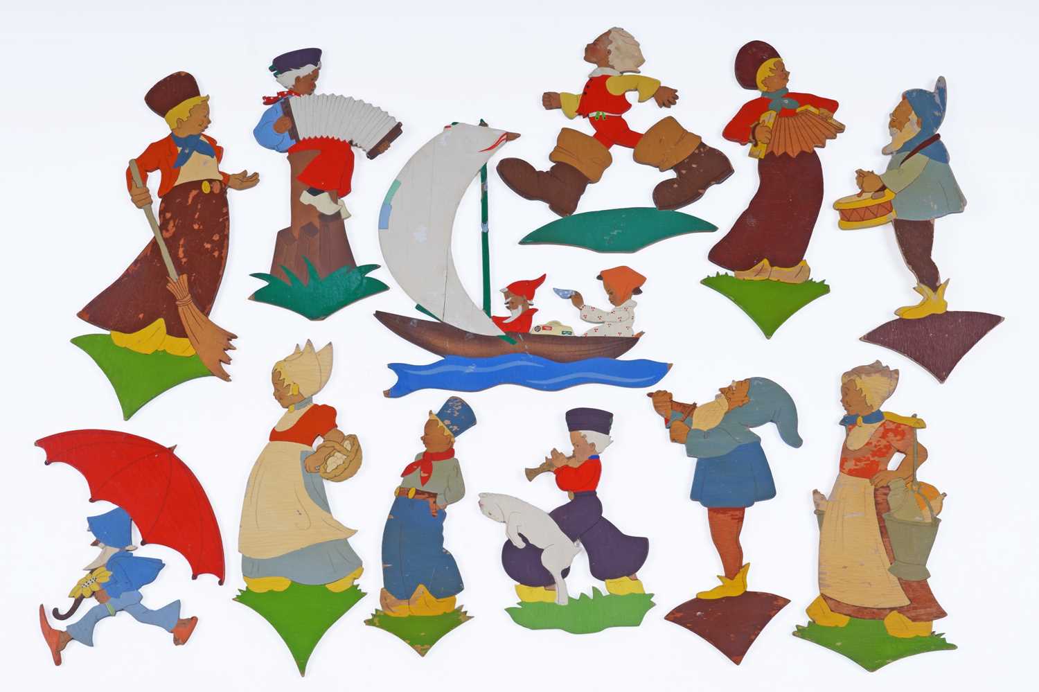Lot 470 - A collection of 1940’s child wall decals