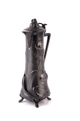 Lot 487 - WMF: an early 20th Century Art Nouveau pewter claret jug