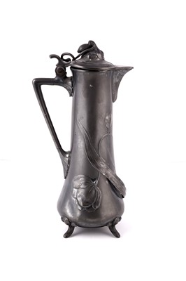 Lot 487 - WMF: an early 20th Century Art Nouveau pewter claret jug