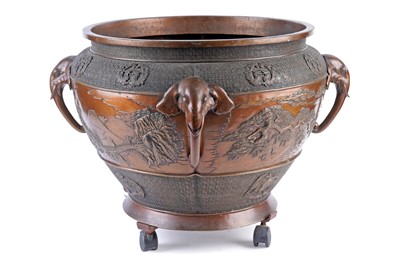 Lot 364 - A large Japanese bronze jardiniere