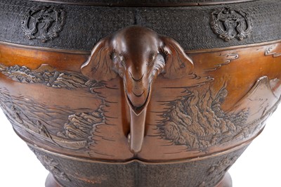 Lot 364 - A large Japanese bronze jardiniere