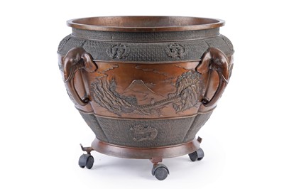 Lot 364 - A large Japanese bronze jardiniere
