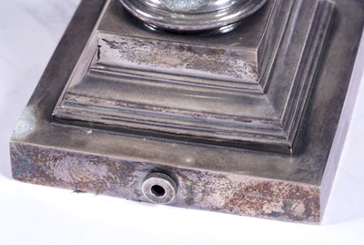 Lot 493 - A green marble and silver-plated Corinthian column table lamp