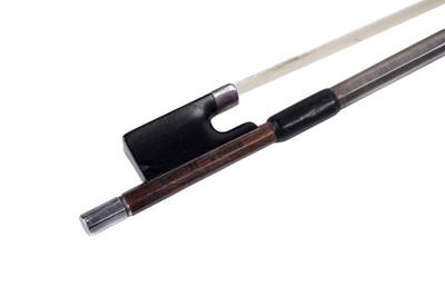 Lot 45 - A French violin bow 'Simoutre'