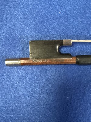 Lot 45 - A French violin bow 'Simoutre'
