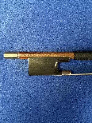Lot 45 - A French violin bow 'Simoutre'