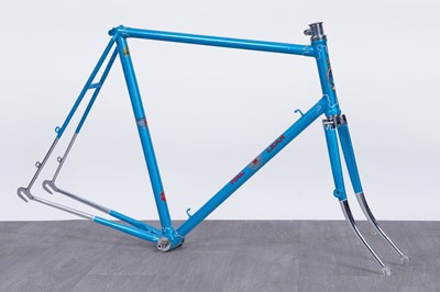 Lot 608 - A Maclean ‘Featherweight’ bicycle frame
