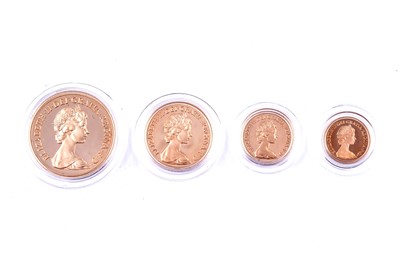 Lot 51 - Royal Mint Queen Elizabeth II 22ct gold Proof Sovereign Set