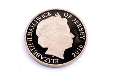 Lot 52 - Elizabeth II 22ct gold Lest We Forget Five-Pound Proof Poppy Coin