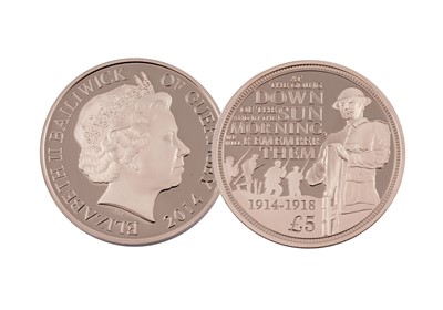 Lot 54 - Elizabeth II 22ct gold The Centenary of the First World War Five-Pound Coin