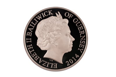 Lot 54 - Elizabeth II 22ct gold The Centenary of the First World War Five-Pound Coin